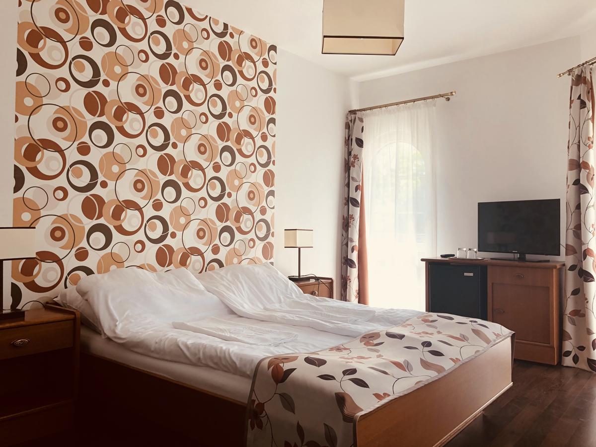 バラトンフレド Zoeldteto Panzio Bed & Breakfast エクステリア 写真