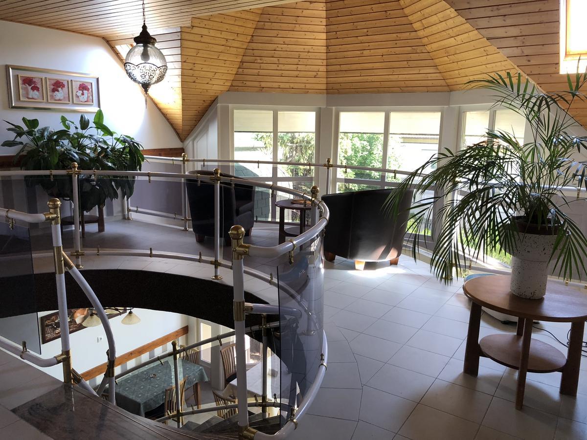 バラトンフレド Zoeldteto Panzio Bed & Breakfast エクステリア 写真