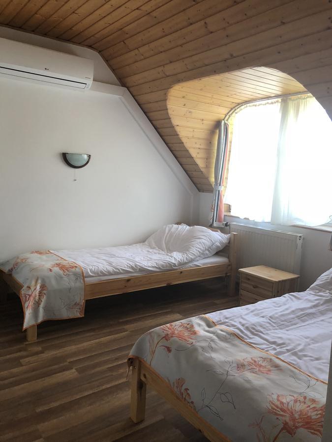 バラトンフレド Zoeldteto Panzio Bed & Breakfast エクステリア 写真